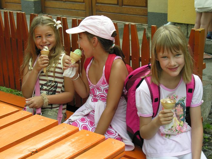 196.jpg