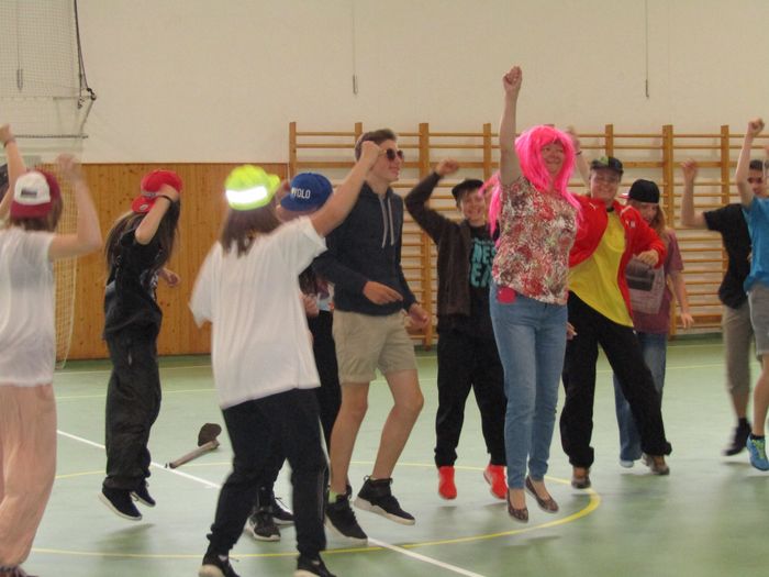 83.jpg